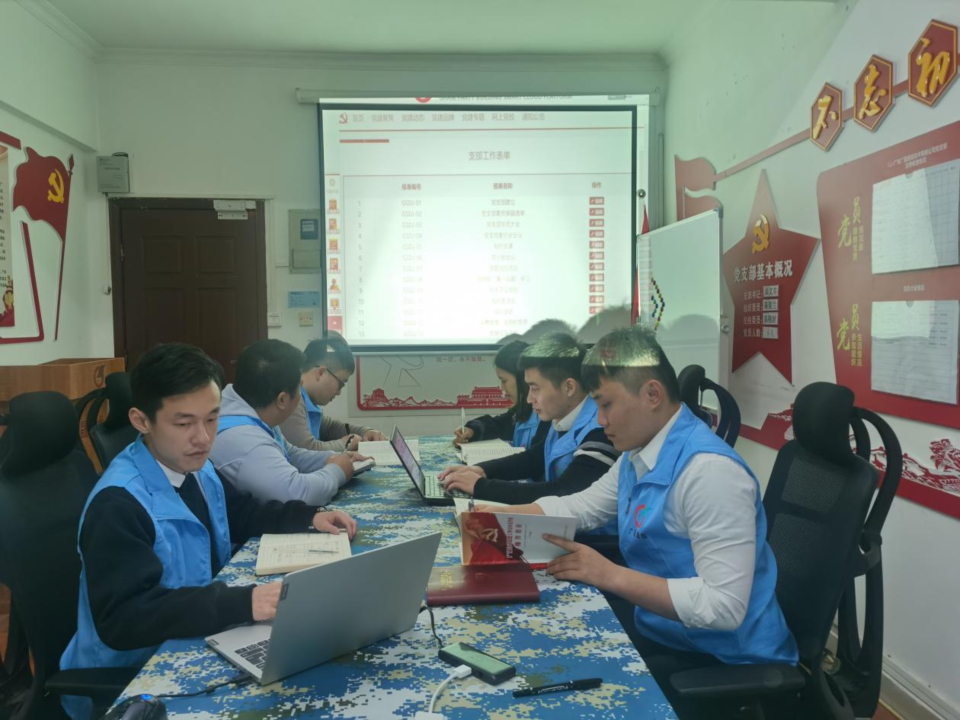 随着时代而律动 永不疲惫的追索